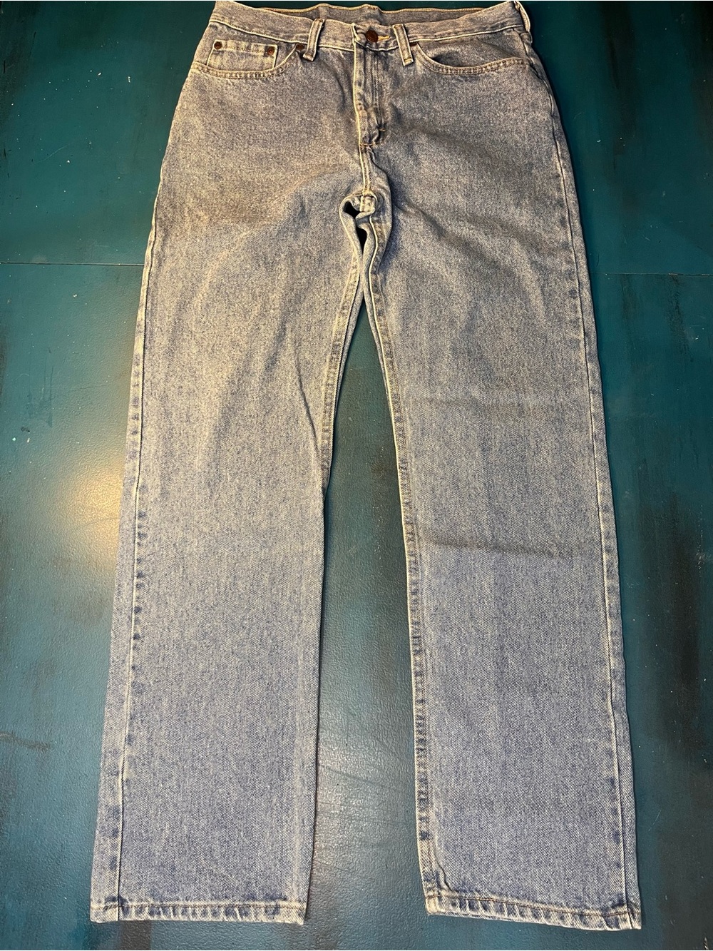 Wrangler Classic Men's Light Blue Straight-Leg Jeans 32X32